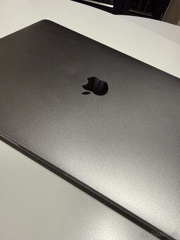 MacBook Pro i7 - 2