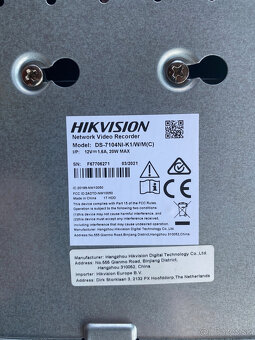 WIFI kamerový systém HIKVISION DS-7104NI / 1TB / 4 kamery - 2