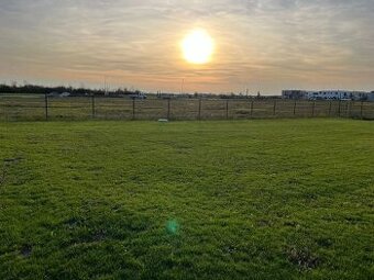 Nová cena slnečný a rovinatý stavebný pozemok, Čunovo. - 2