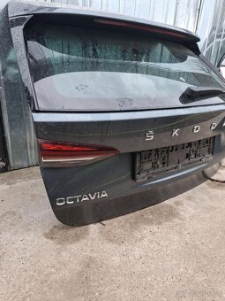 Kufrové dvere Škoda Octavia 4 Combi - 2