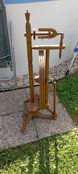 Starý drevený kolovrátok - 2