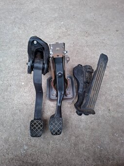 Palubovka VW Passat B6 - 2