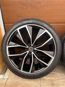 Letná sada 5x112 r19 235/40 r19 - 2