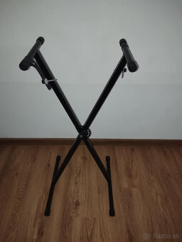 Stojan na piano - 2