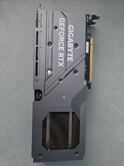 GIGABYTE RTX 4060 8GB - 2