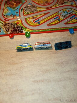 Plechová autodráha - 2