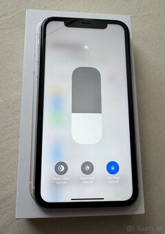 Apple iPhone 11 64GB White / TOP stav - 2