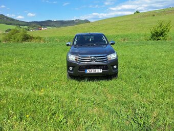 Predam toyota hilux - 2