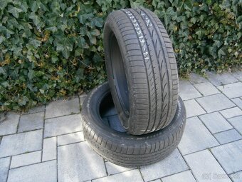 Predám 2x letné pneu Bridgestone 235/55 R19 101VXL - 2