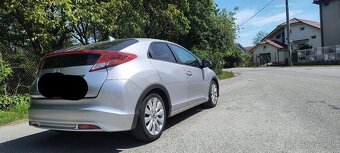 Honda Civic 1.8 - 2
