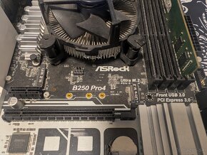 AsRock B250 pro4 + i3 6100 + 4gb - 2