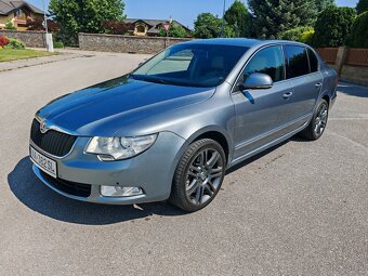 Škoda Superb 3.6 V6 - 2