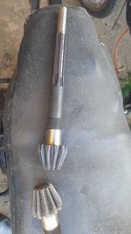 Pastorok prevodovky agzat - 2