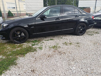 mercedez benz c 220cdi, 125kw, AT7,limuzína,2012,čierna - 2