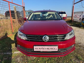 Volkswagen Jetta - 2