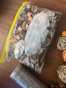 Dekoracie.ozdoby na stol-dekoracne kamienky, drievka,gulicky - 2