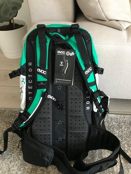 Rupsak EVOC Freeride Enduro Team 16l - 2