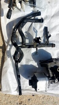 Ponukam nahradne diely na motor 1.9tdi81kw - 2