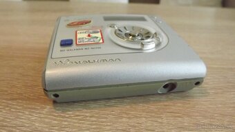 HI MD walkman SONY MZ-NH700 - 2