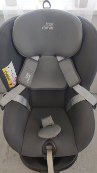 Britax Römer Dualfix M i-size sivá - 2