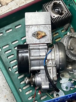 Predám 5 ks motorov babetta 207 - 2