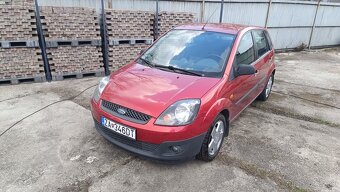 Ford fiesta 1.4 benzin rv 2008 - 2