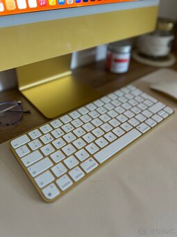 Apple iMac 24 palcov - 2
