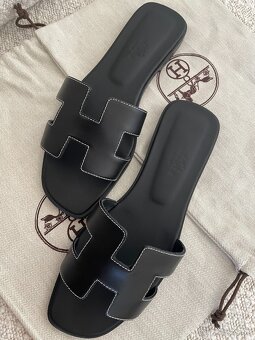 Originál Hermès Oran kožené šlapky, veľkosť 40 - ako nové - 2