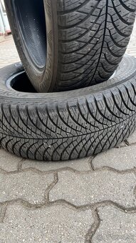 2ks zimné 215/60 r16 - 2