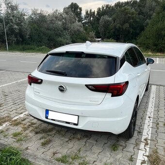 Opel Astra K 1.4 Turbo (benzín) - 2