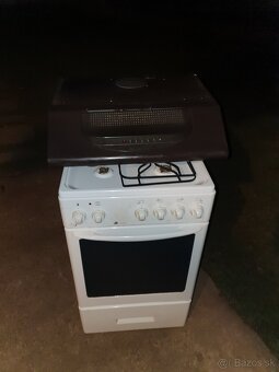 Plynovy sporak s digestorom - 2