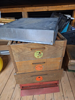 Vcelie ule, nadstavky - optimal, medomet, rozne - 2