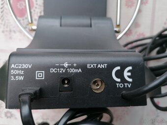 Anténa interierová. - 2