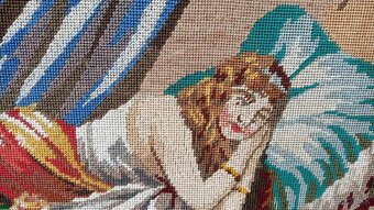 0braz vyšívaný 133x68 cm - 2