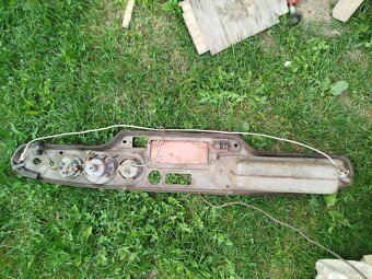 Predám na škodu - 2