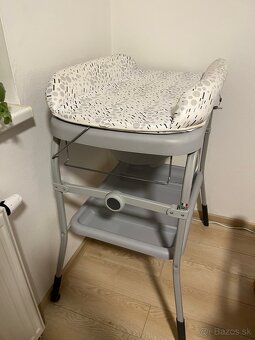 Prebaľovací pult s vaničkou chicco - 2