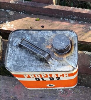 Plechovky od oleja - 2