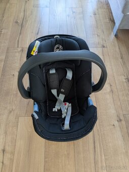 Cybex aton 5 - 2