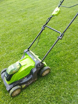 GREENWORKS aku kosačka - 2