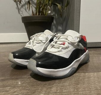 Jordan 11 - 2