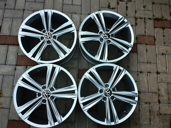 Volkswagen Tiguan,R-line, Passat,Arteon,Škoda,Seat 5x112 r18 - 2