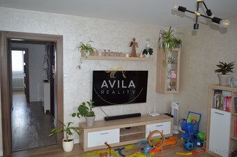 NA PREDAJ: 4izbový byt 78m2 komplet rekonštrukcia, lodžia - - 2