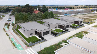 VO VÝSTAVBEUltramoderný veľkometrážny dom v Seredi Za Kapln - 2