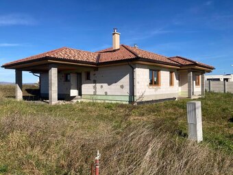 Novostavba - rodinný dom v novej časti obce Mikušovce - 2