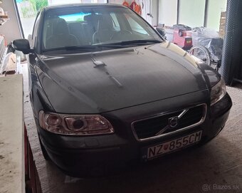 VOLVO S60 2.4i 125kW Momentum - 2