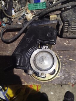 Citroen Berlingo benzin servo cerpadlo - 2