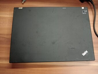 predám IBM LENOVO THINKPAD T61 , WINDOWS XP, bez baterky - 2