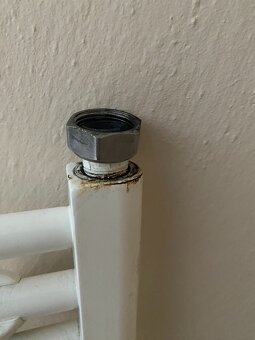 Použivaný kupelnovy radiator - 2