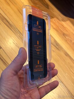 Tvrdené sklá na iphone - 2