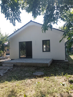 Novostavba - samostatne stojaci r. d. Kaplna - 2